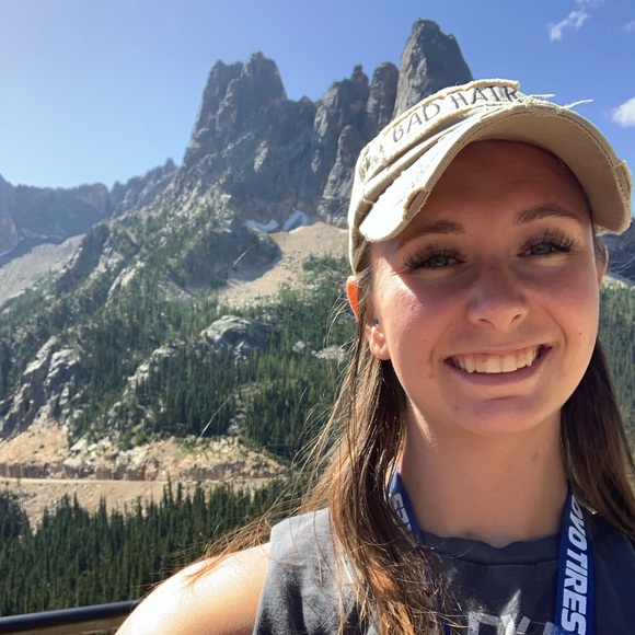 Meet your Posher, Mckenna - Picture 1 of 1